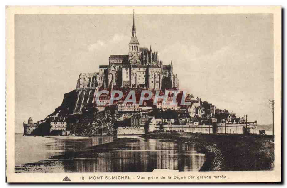 CPA Le Mont St Michel Vue Prise de la Digue Par Grande Maree
