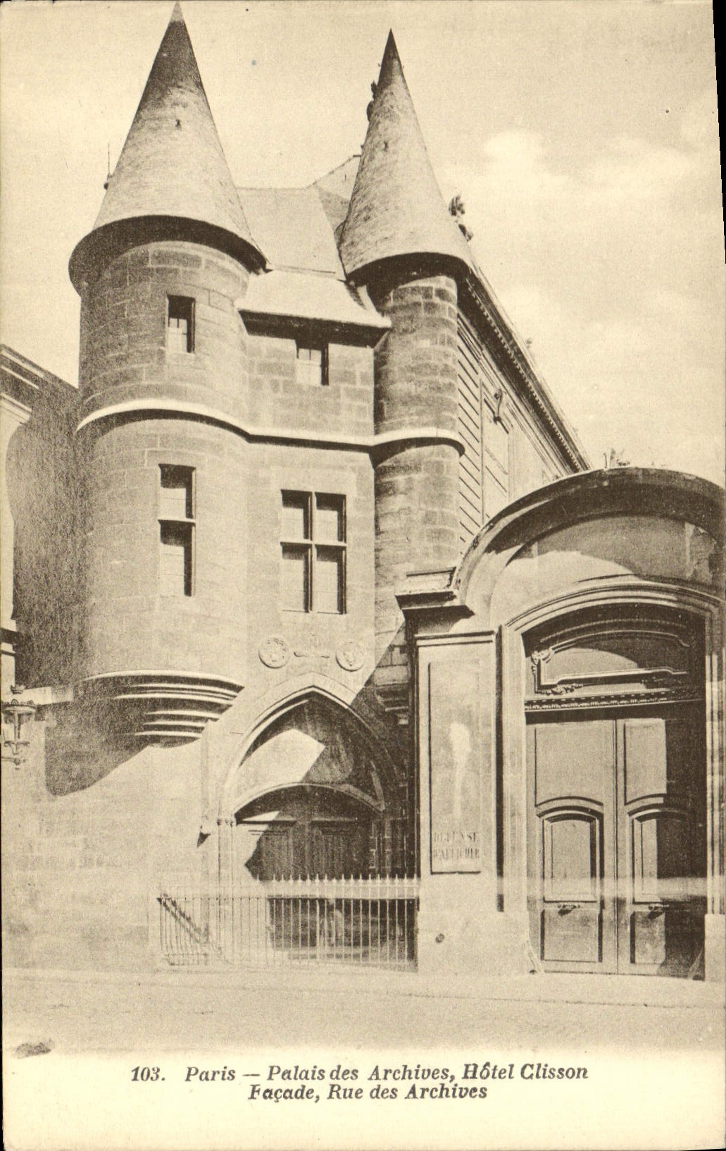 CPA Paris Palais des Archives Hotel Clisson Facade Rue des Archives