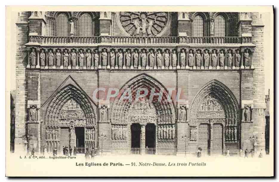 CPA Paris Les Eglises Notre Dame Les Trois Portails