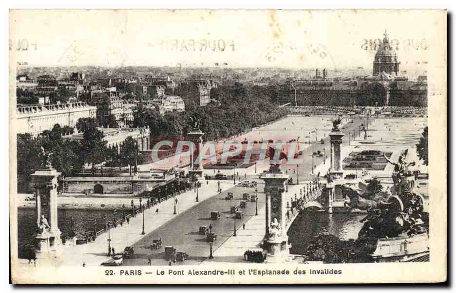CPA Paris Le Pont Alexandre III et L'Esplanade des Invalides