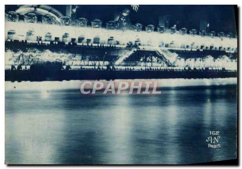 CPA Paris Exposition des Arts decoratifs Vue de Nuit Tour Eiffel Citroen 
