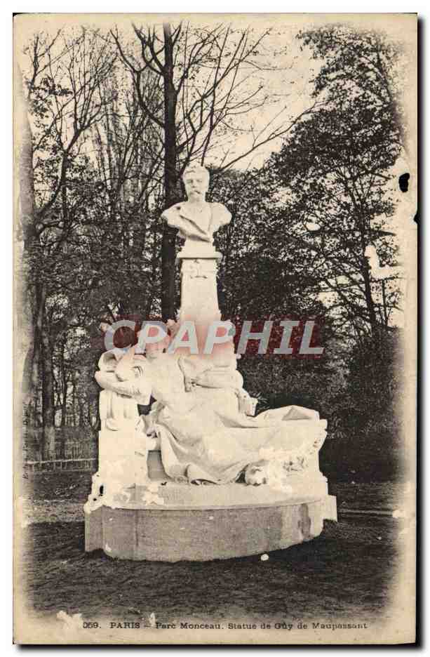 CPA Paris Parc Monceau Statue de Guy de Maupassant