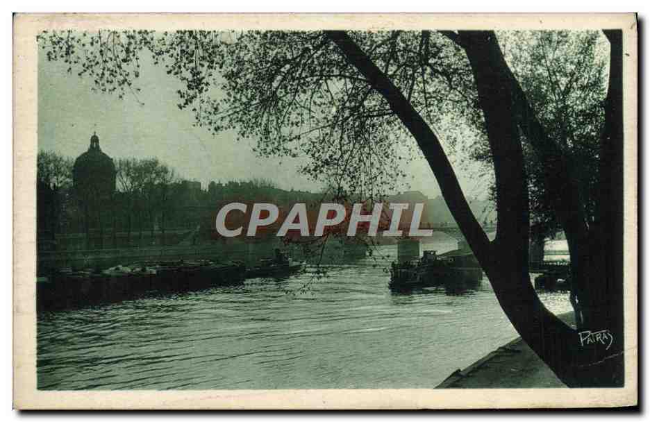 CPA Paris Vers le pont des Arts et l'Institut 