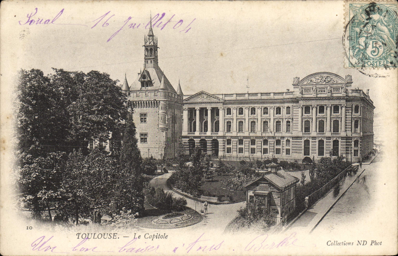 Toulouse — Le Capitole — Collections ND Phot