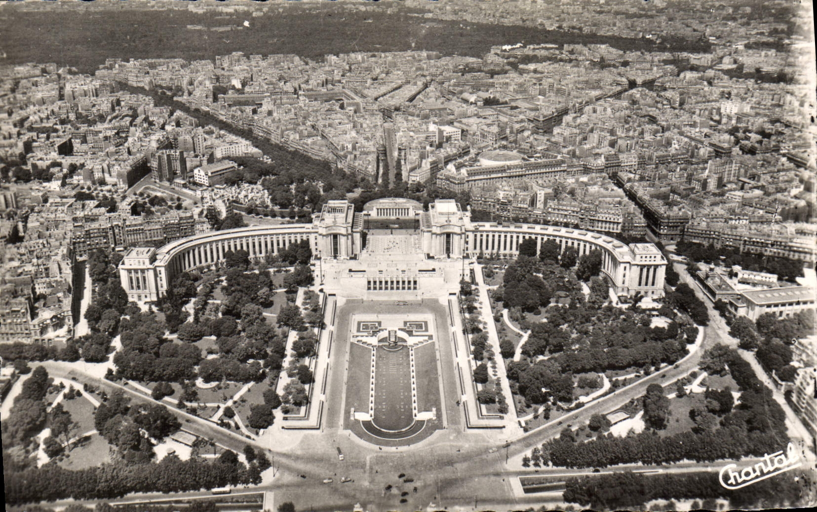 Paris — Vue Panoramique vers le Palais de Chaillot — Éditions Chantal