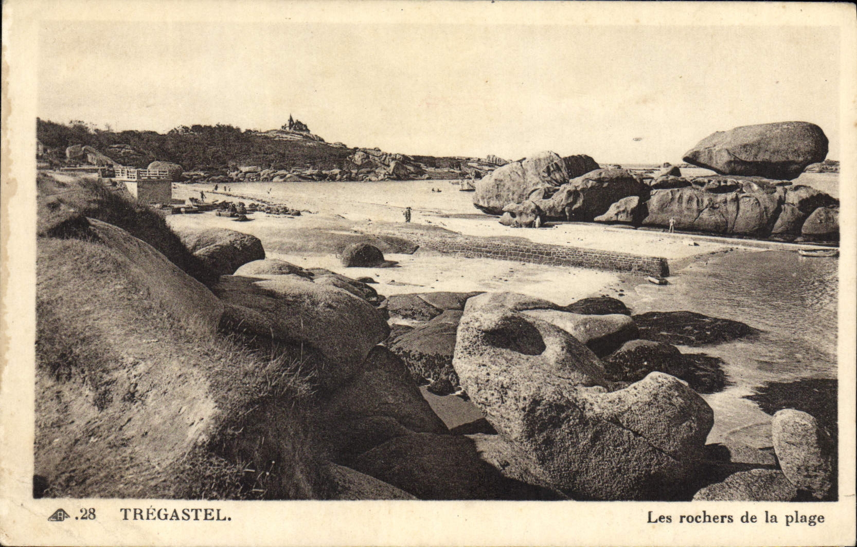 Trégastel — Les rochers de la plage — Éditeur non identifié, n° 28