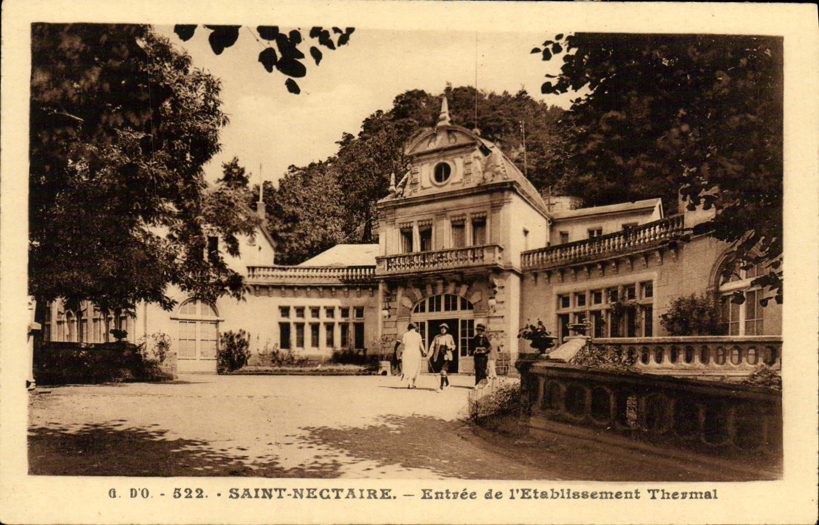 Saint-Nectaire — Entrée de l'Établissement Thermal — G. D'O. - 522