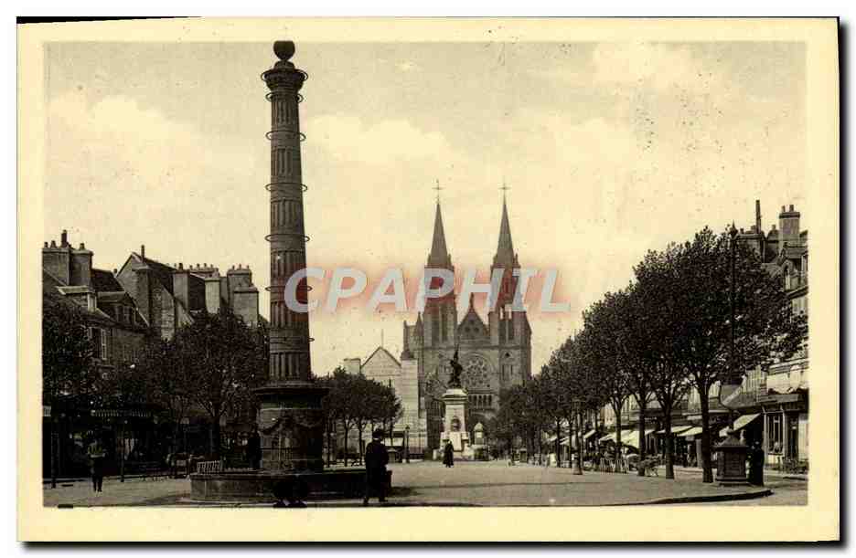 CPA Moulins Place d'Allier 