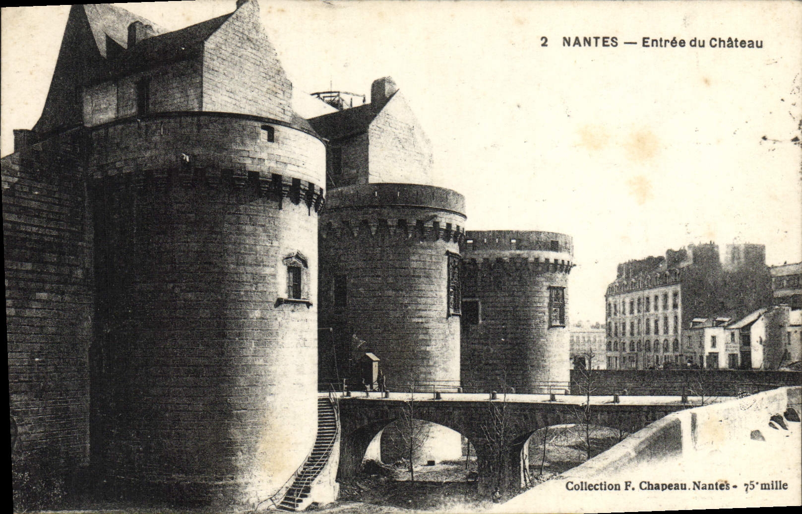 CPA Nantes Entree Du Chateau
