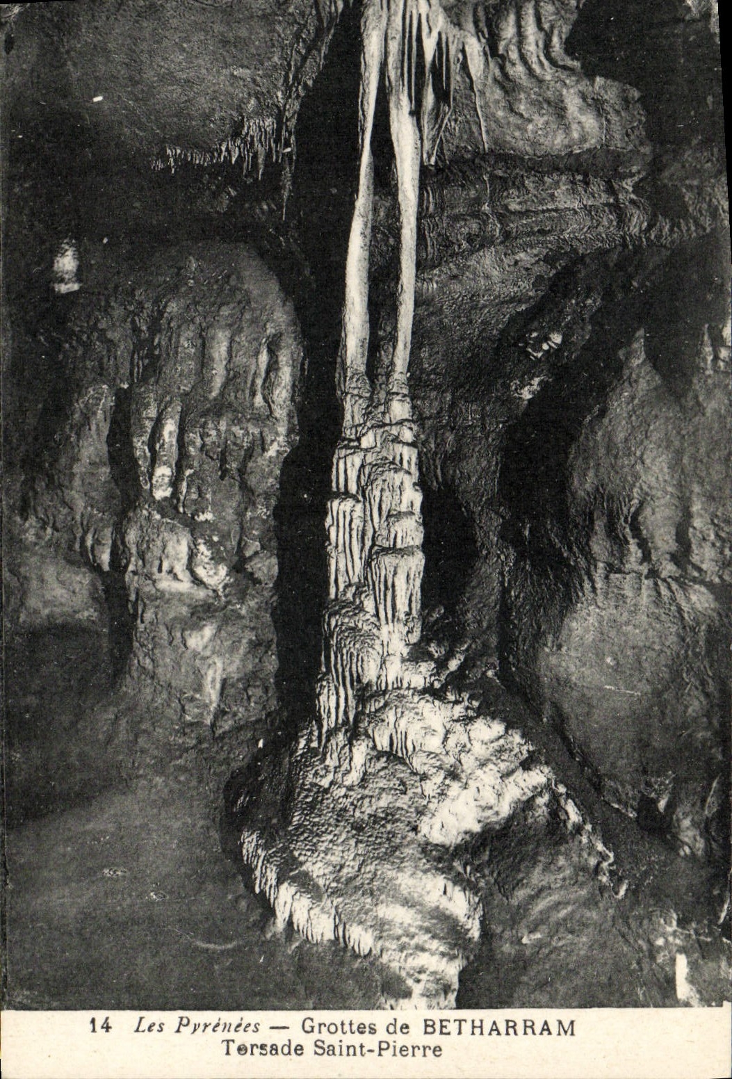 Les Pyrénées — Grottes de BETHARRAM — Torsade Saint-Pierre