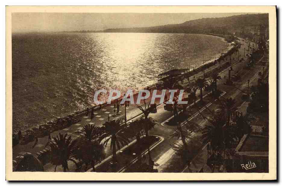 CPA Nice Couchant Sur La Promenade Des Anglais Et La Baie Des Anges