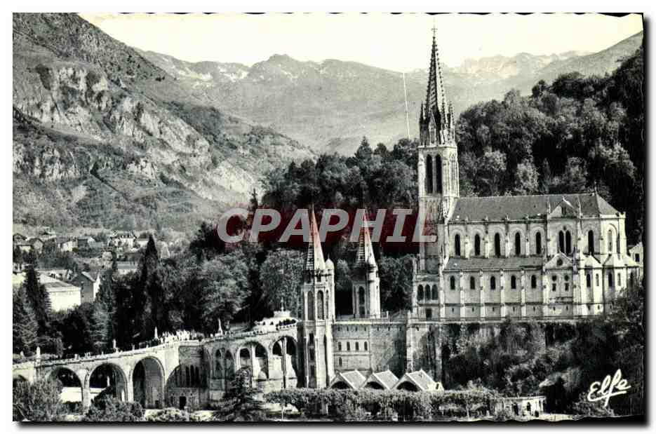 CPM Lourdes Les Rampes Et La Basilique