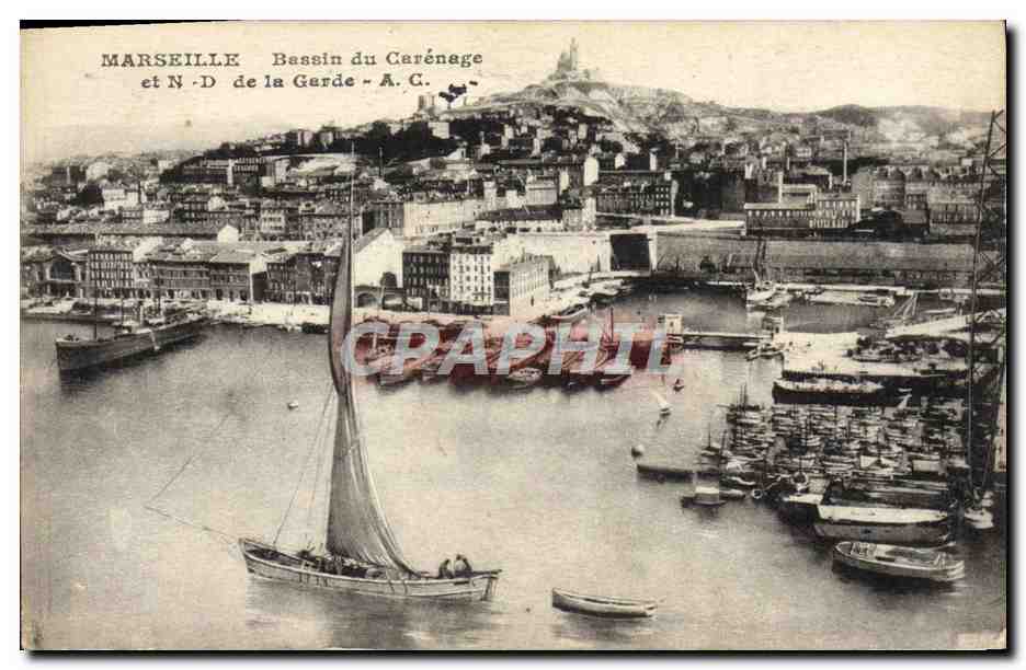 CPA Marseille Bassin Du Carenage et Nd de la Garde Bateaux 