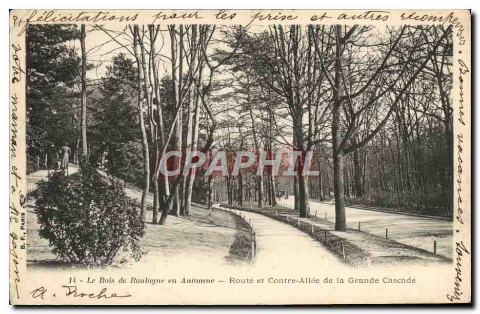 CPA Paris Le Bois De Boulognne En automne Route et contre allee de la grande cascade 