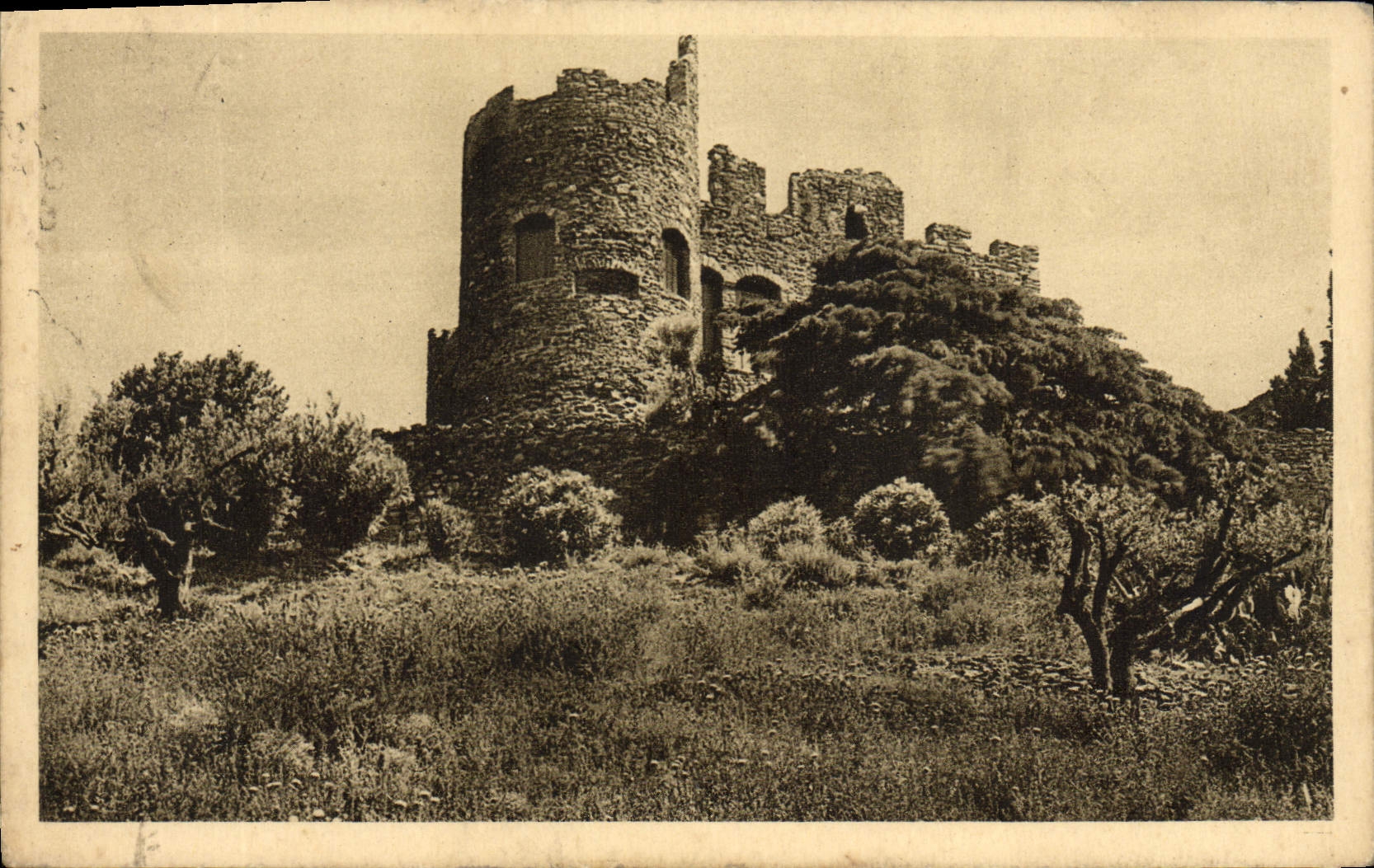 Bormes-les-Mimosas — Le Vieux Château — Édition Lugon, Le Lavandou
