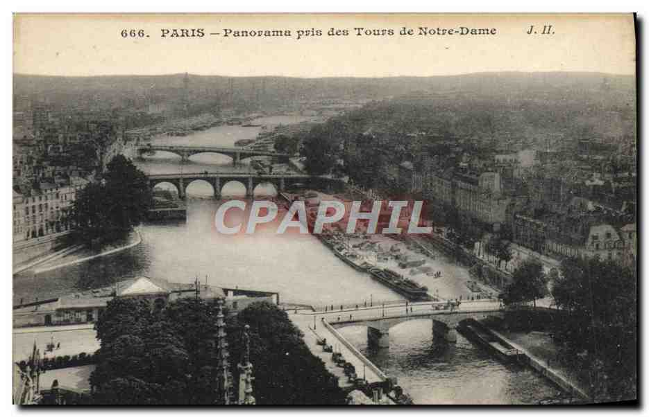 CPA Paris Panorama Pris des Tours de Notre Dame