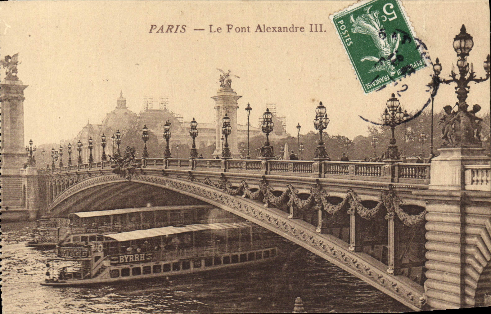 CPA Paris Le Pont Alexandre lll Bateau Peniche Byrrh