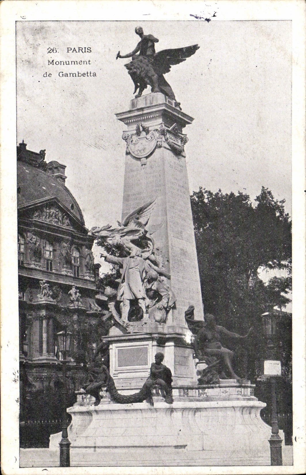 CPA Paris Monument de Gambetta 