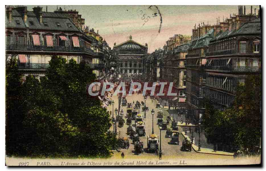 CPA Paris L'Avenue de l'Opera du Grand Hotel de Louvre 