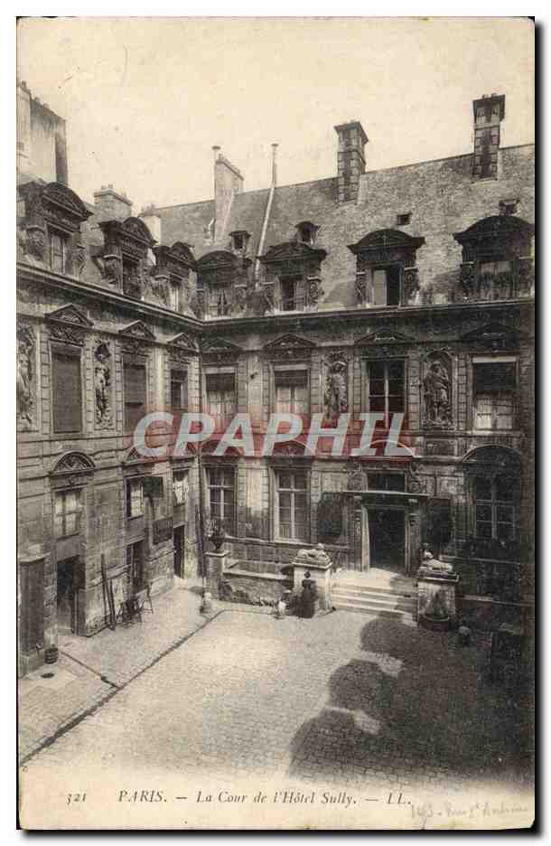 CPA Paris La Cour de l'Hotel Sully 