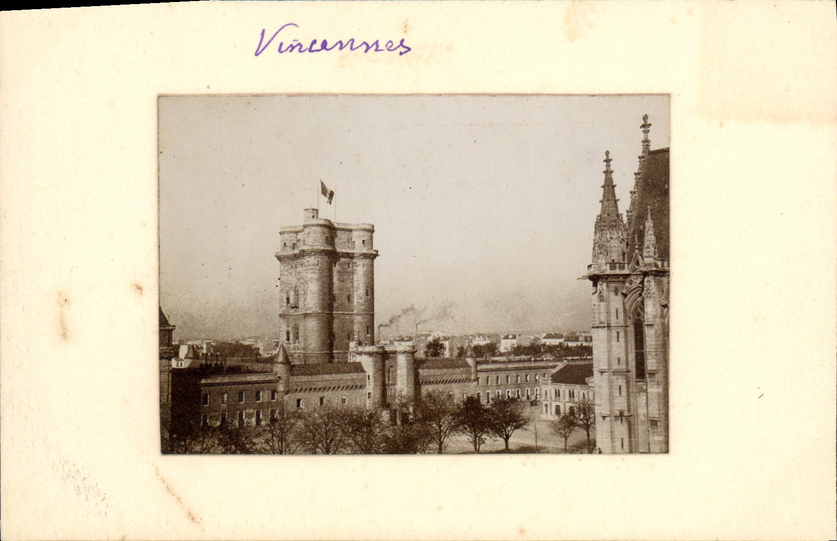 Photo collee Vincennes 1897