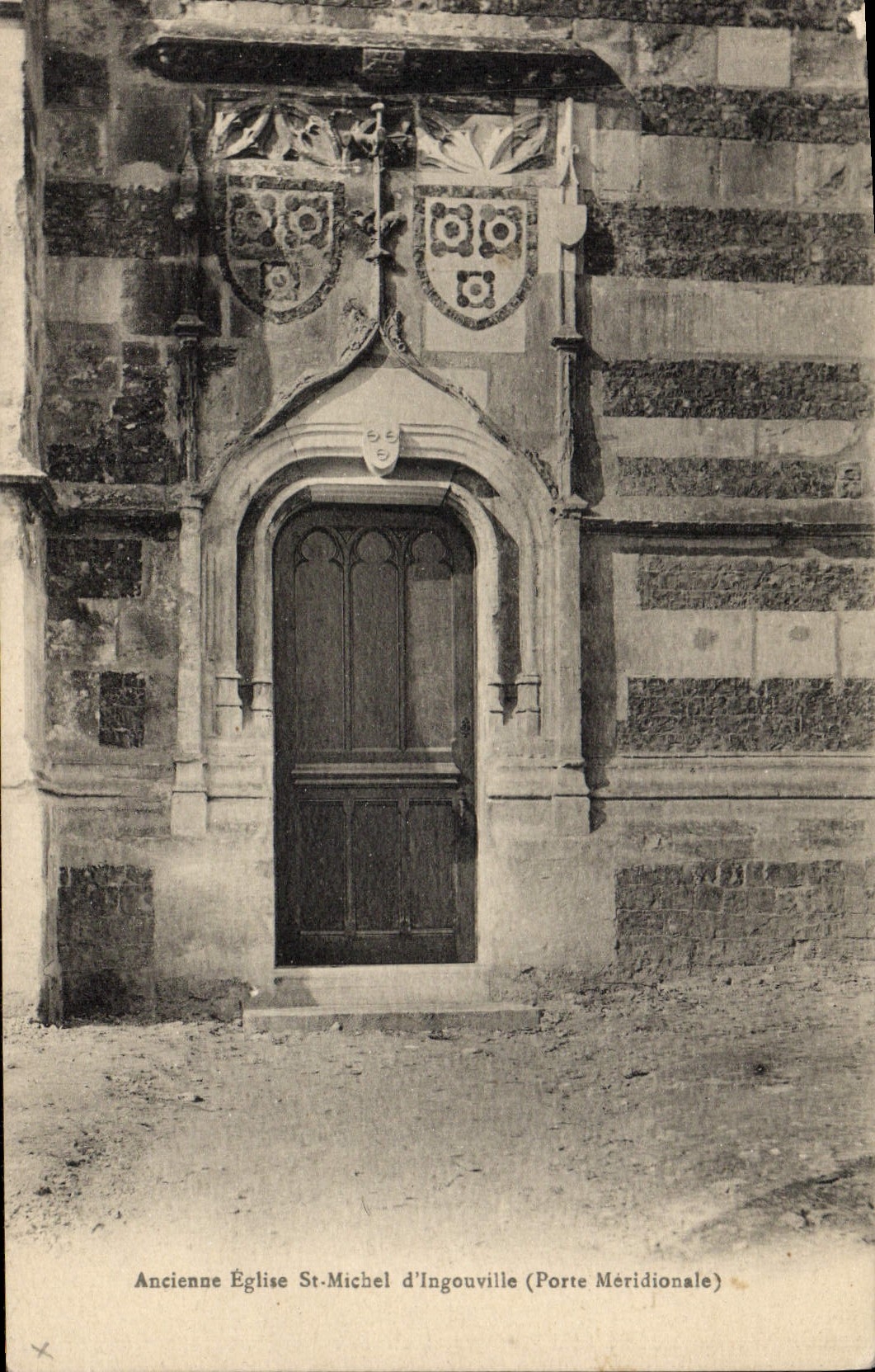 CPA Ancienne Eglise St Michel d'Ingouville Porte Meirdionale 