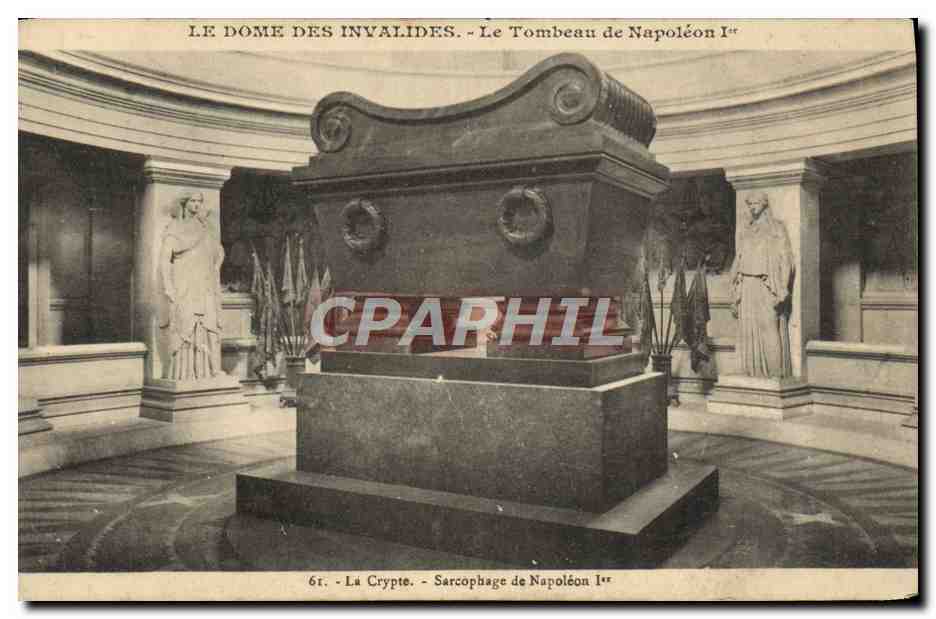 CPA Le Dome Des Invalides Le Tombeau de Napoleon 1er La crypte Sarcophage de Napoleon 1er