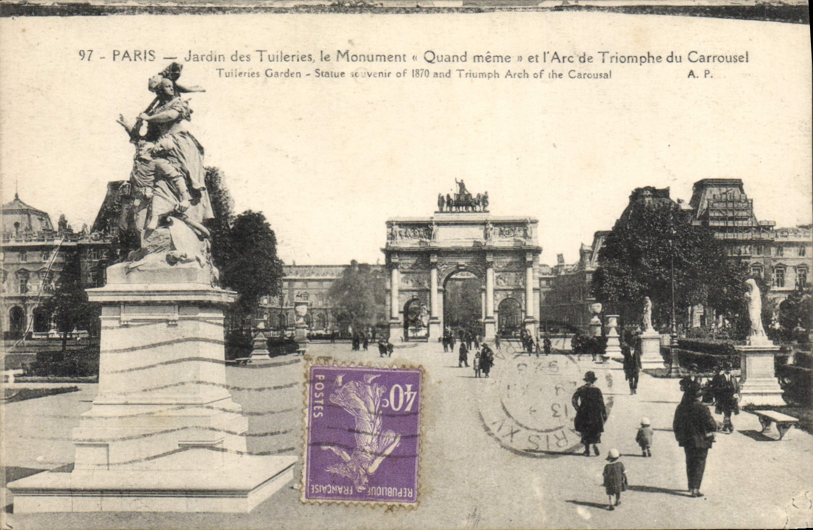 CPA Paris Jardin des Tuileries le Monument Quand Meme et l'arc de triomphe du carrousel