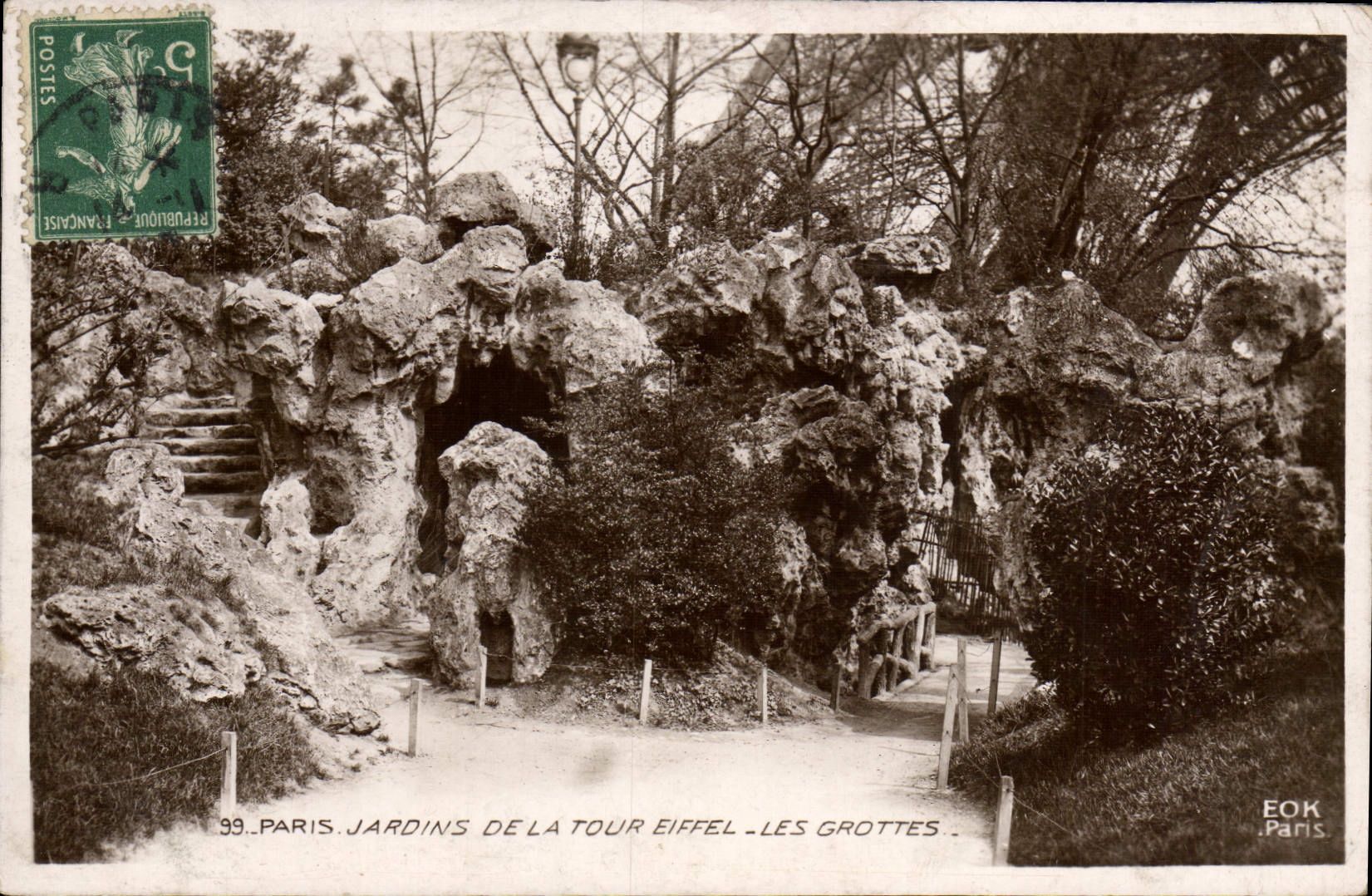 CPA Paris Jardins de la Tour Eiffel Les Grottes 