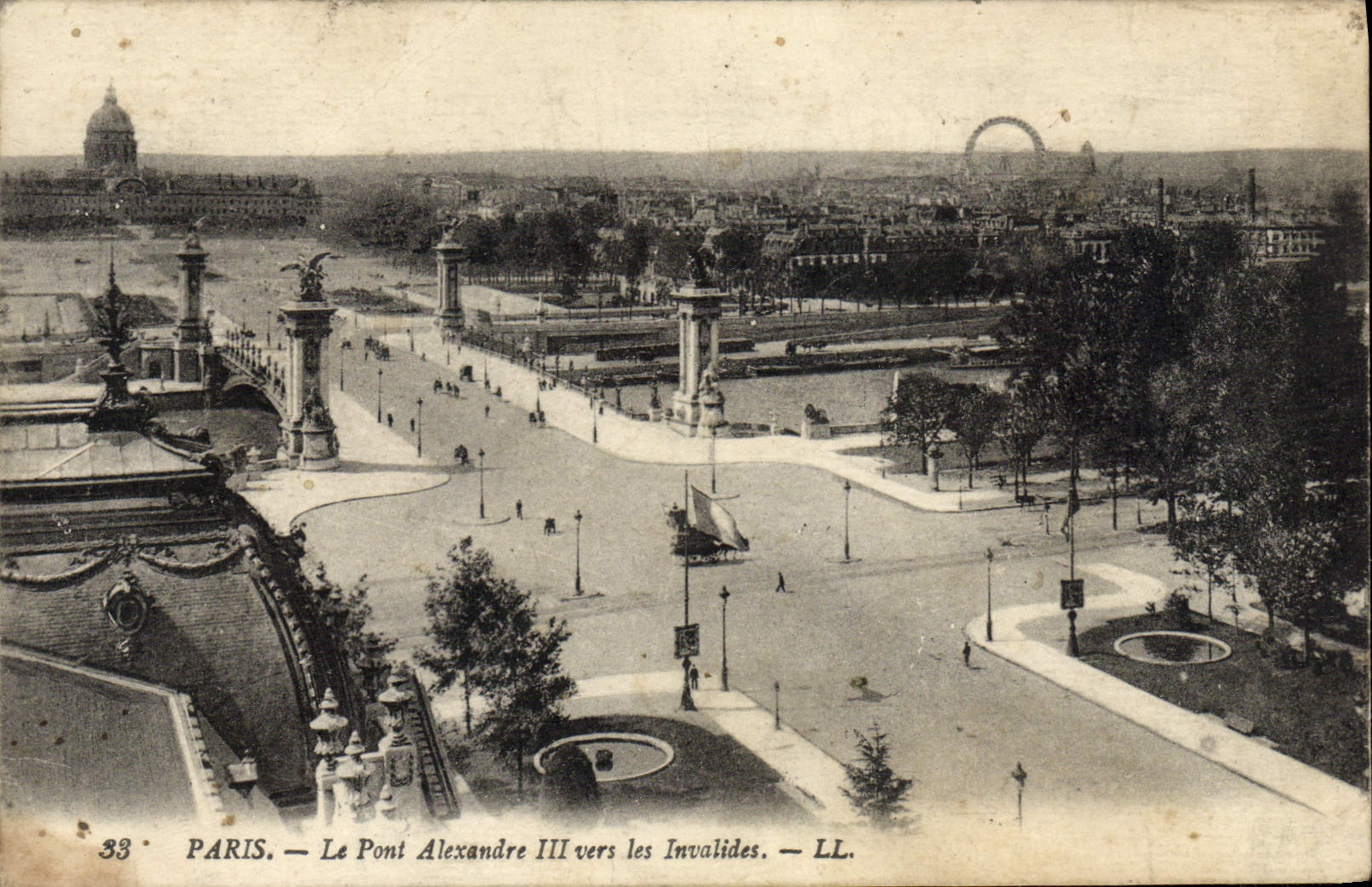 PARIS — Le Pont Alexandre III vers les Invalides — LL. — n° 33