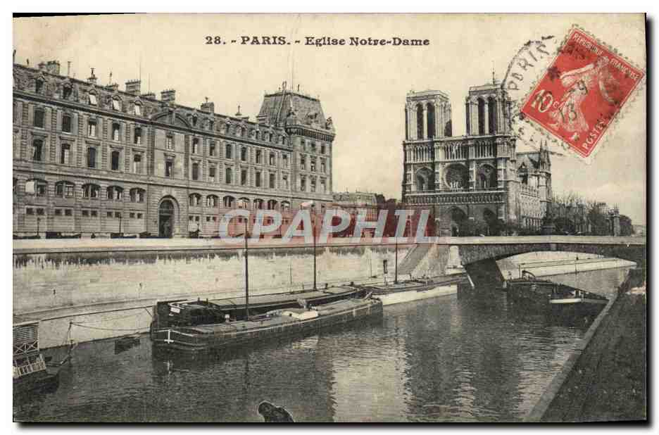 CPA Paris Eglise Notre Dame Bateau Peniche 