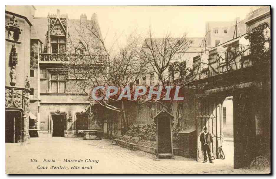 CPA Paris Musee De Cluny Cour D'entree Cote droit