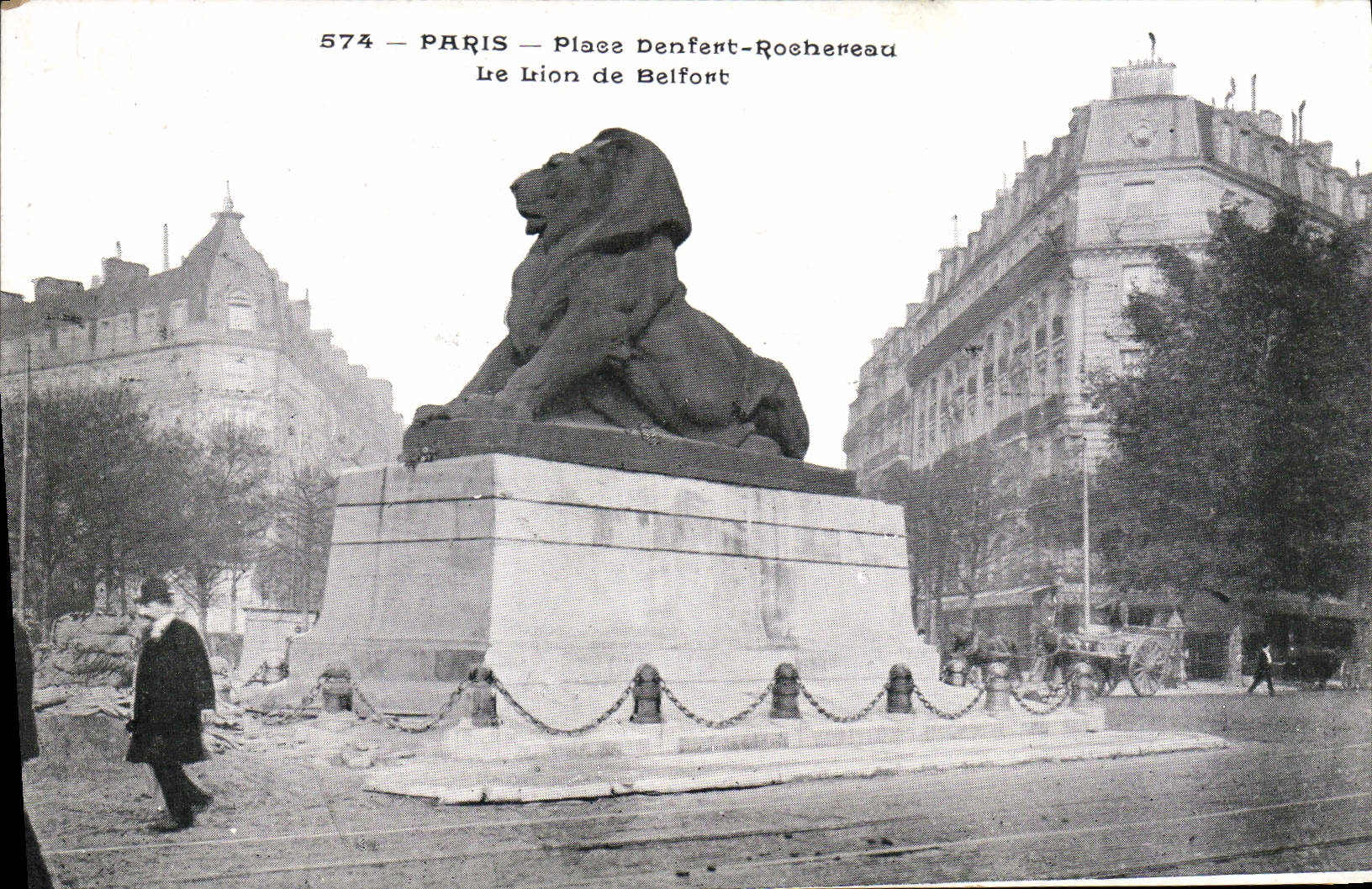 CPA Paris Place Denfert Rochereau Le Lion De Belfort