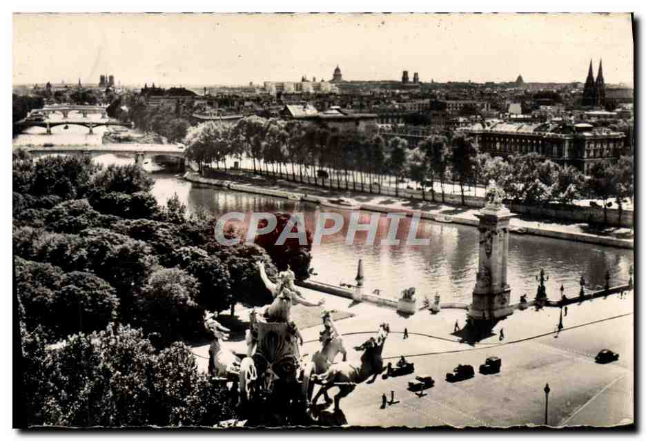 CPM Paris Perspective Sur Les Ponts De La Seine