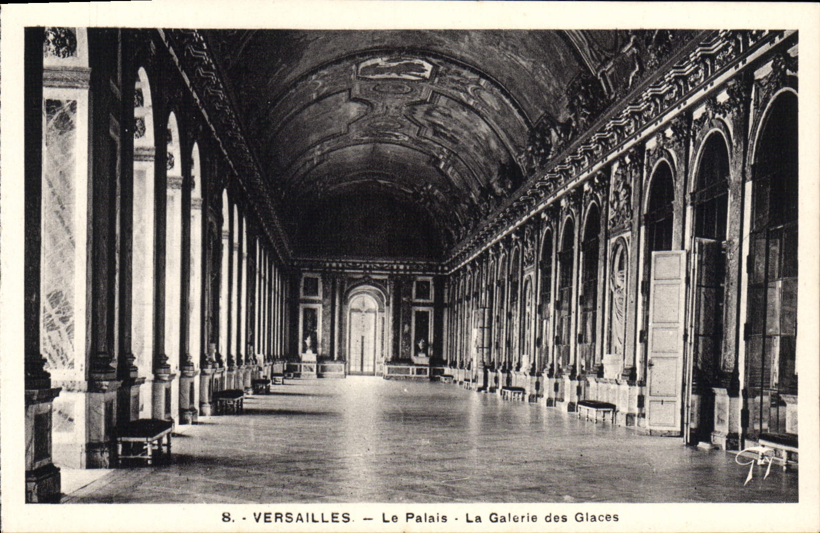 Versailles — Le Palais — La Galerie des Glaces — n°8