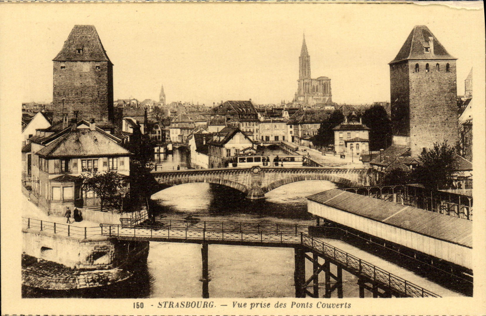 CPA Strasbourg Vue Prise des Ponts Couverts