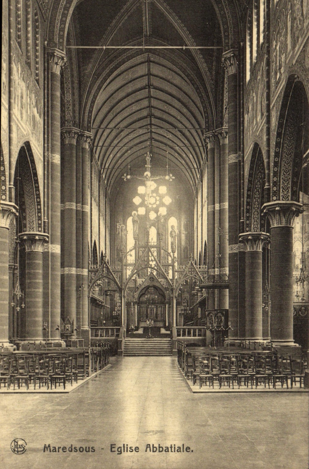 Maredsous - Église Abbatiale — vue intérieure — éditeur J. Leus, n° de série 20b - Anverso