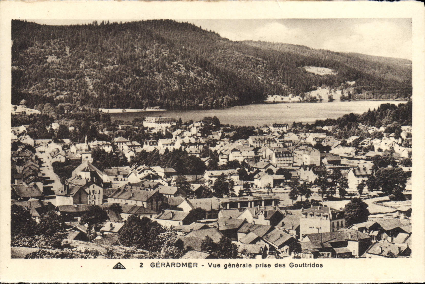 Gérardmer — Vue générale prise des Gouttridos — CPA PHIL