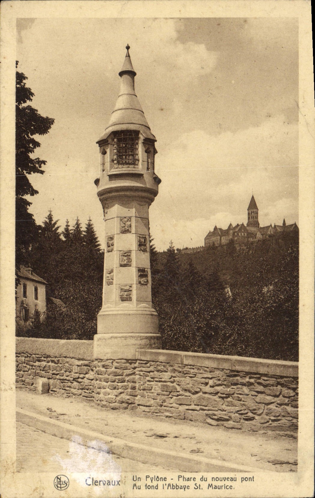 CPA Clervaux Un Pylone Phare du Nouveau Pont Au fond L'abbaye St Maurice