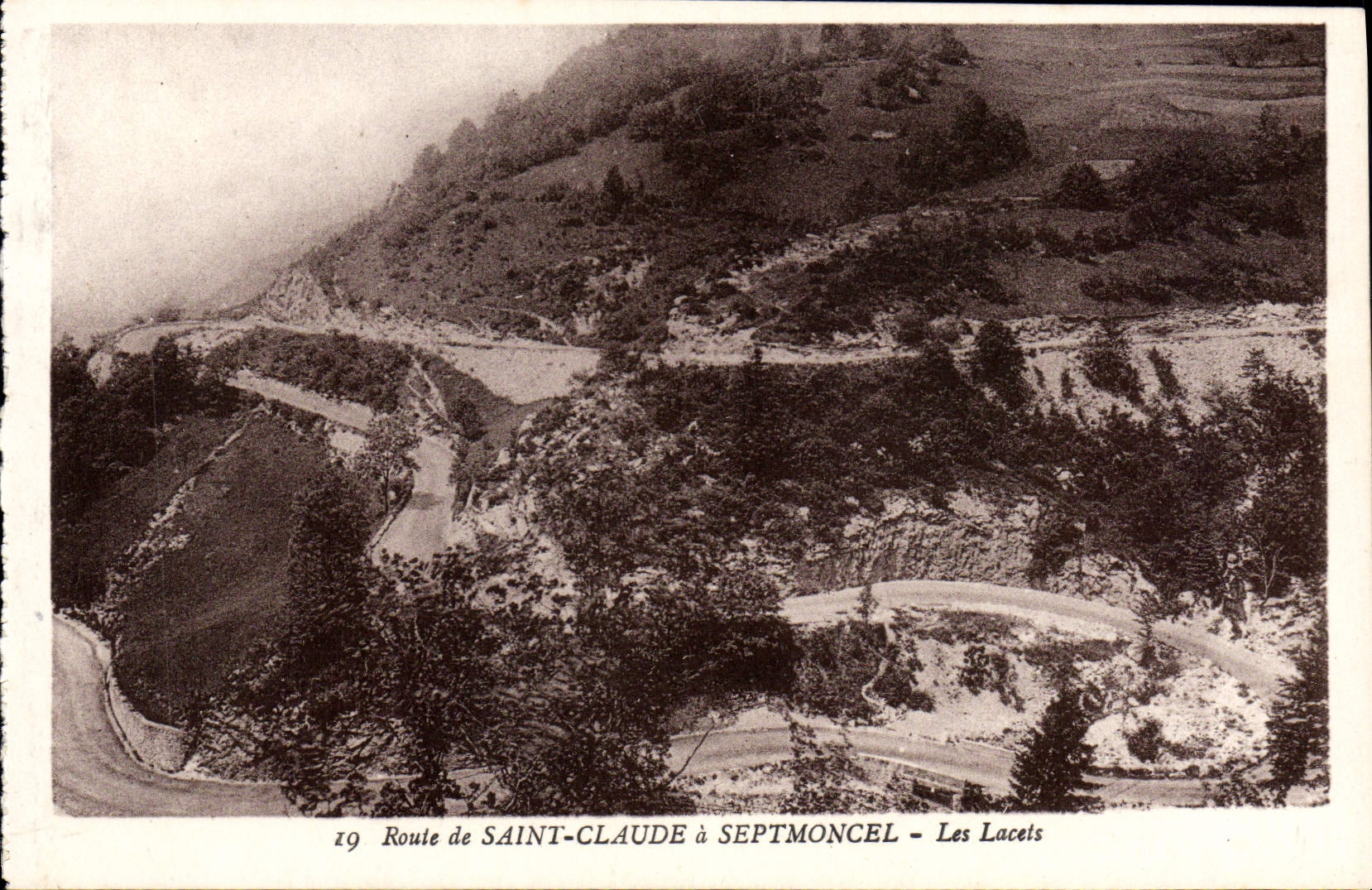 Route de Saint-Claude à Septmoncel — Les Lacets — Cliché Karré, Dole