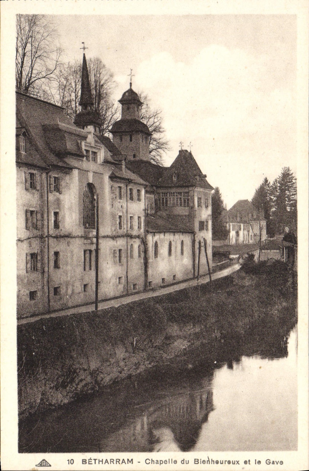 Bétharram - Chapelle du Bienheureux et le Gave