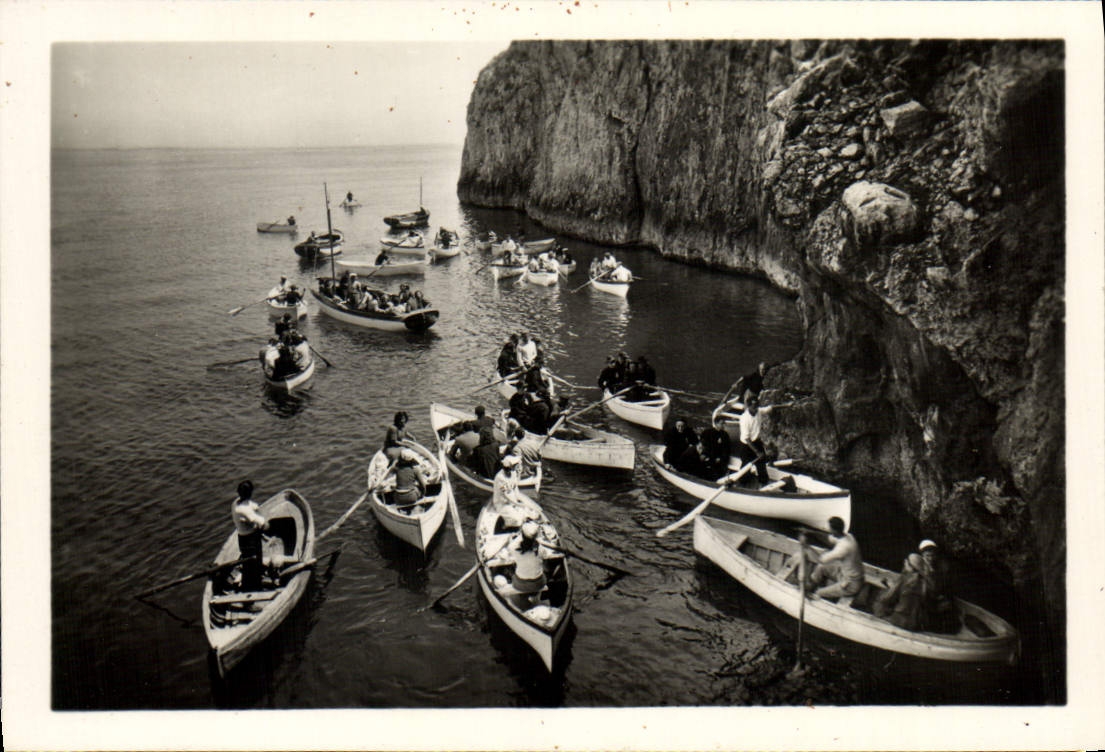 CPM Capri Ingresso alla Grotta Azzurra Bateaux