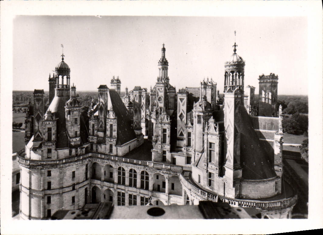 CPM Chambord Chateau Vue d'ensemble des combles et des terrasses