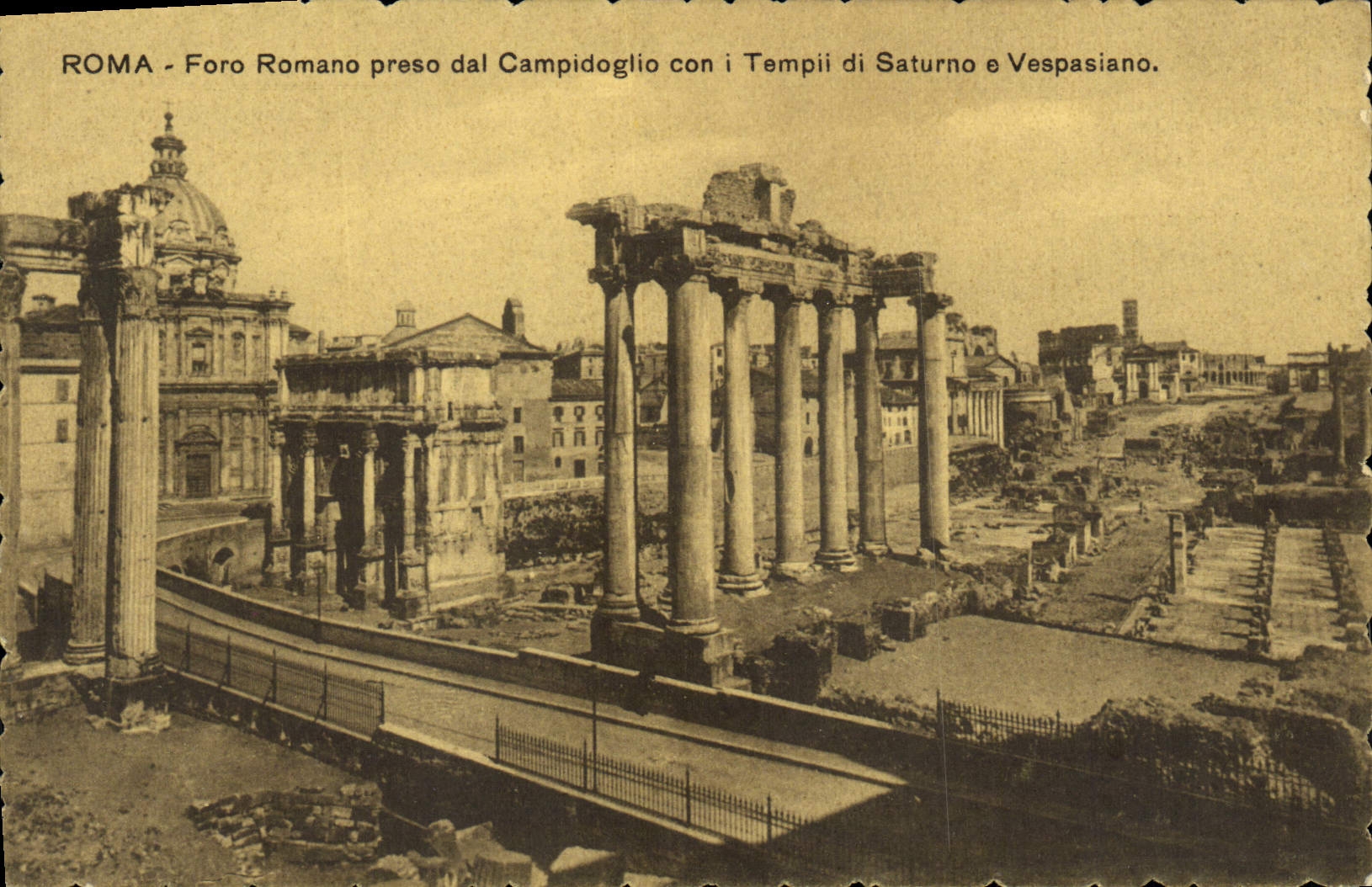 CPA Roma Foro Romano dal Campidoglio con i Tempii di Saturno e Vespasinao 
