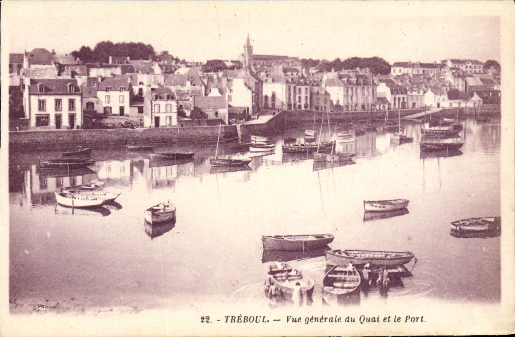 CPA Treboul Vue generale du Quai et le Port 