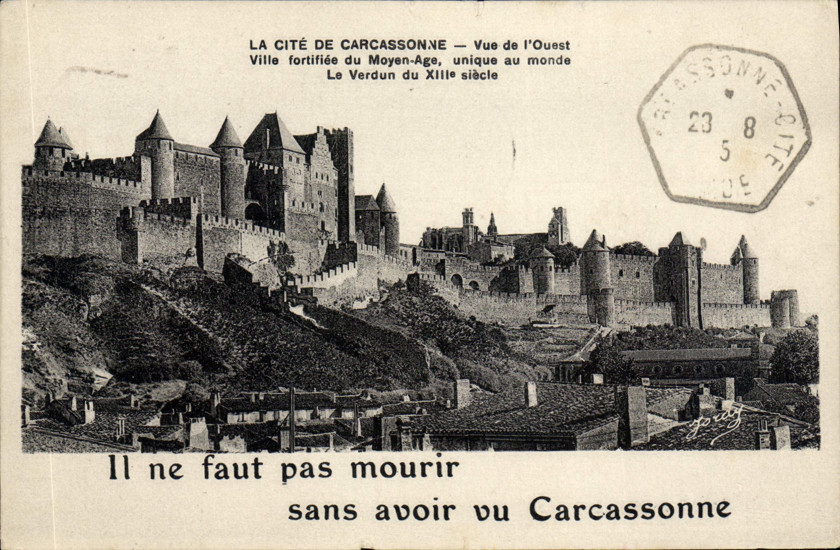 CPA La Cite de Carcassonne Vue de l'Ouest bon cachet Carcassonne Cite