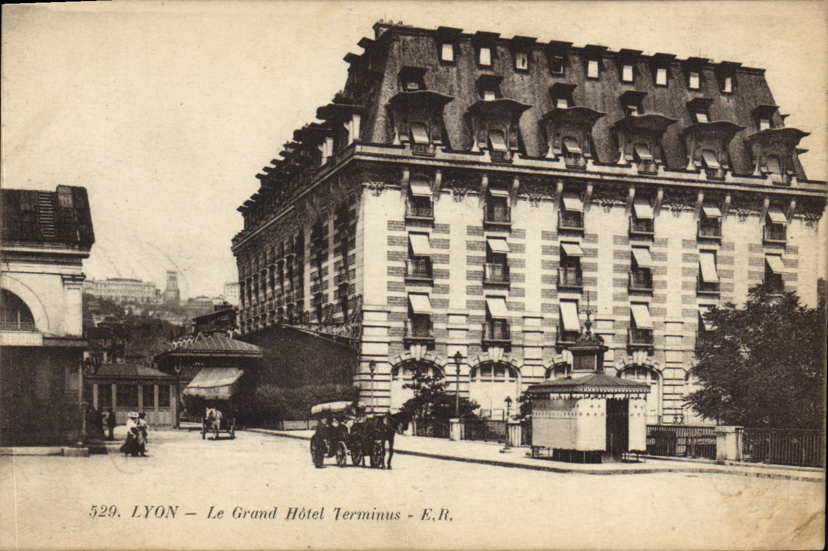 LYON — Le Grand Hôtel Terminus — E.R. — n° 529
