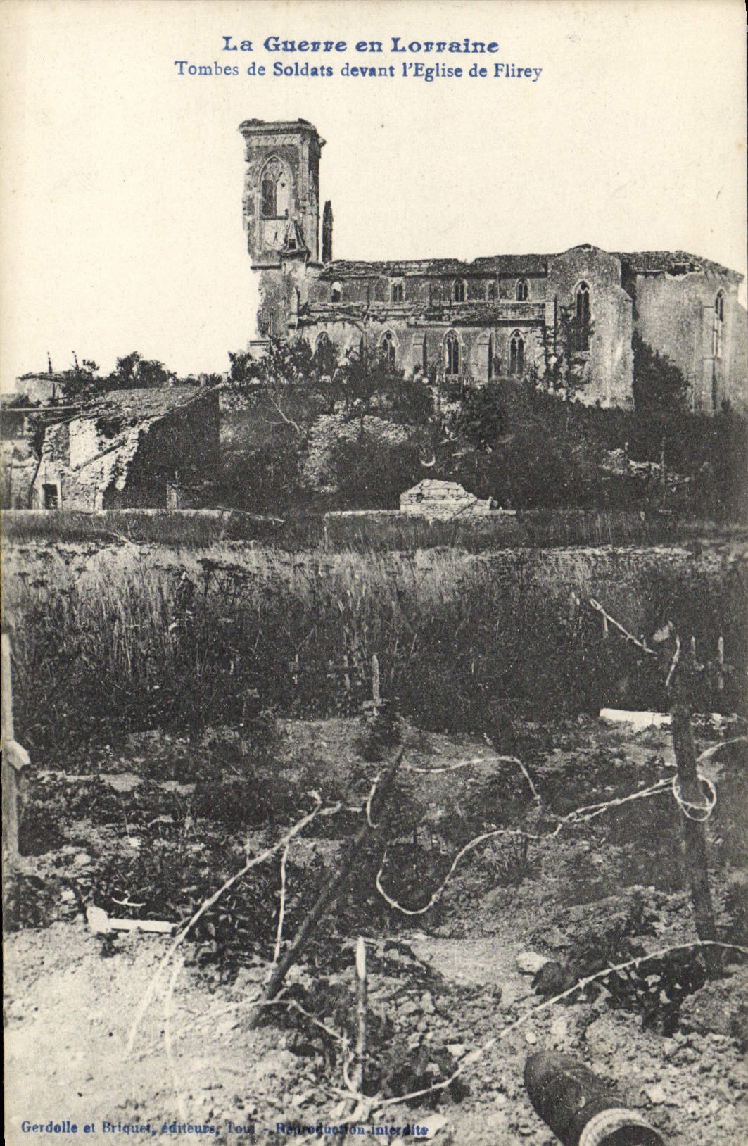 CPA Militaria La Guerre En Lorraine Tombes De Soldats Devant I'Eglise De Flirey