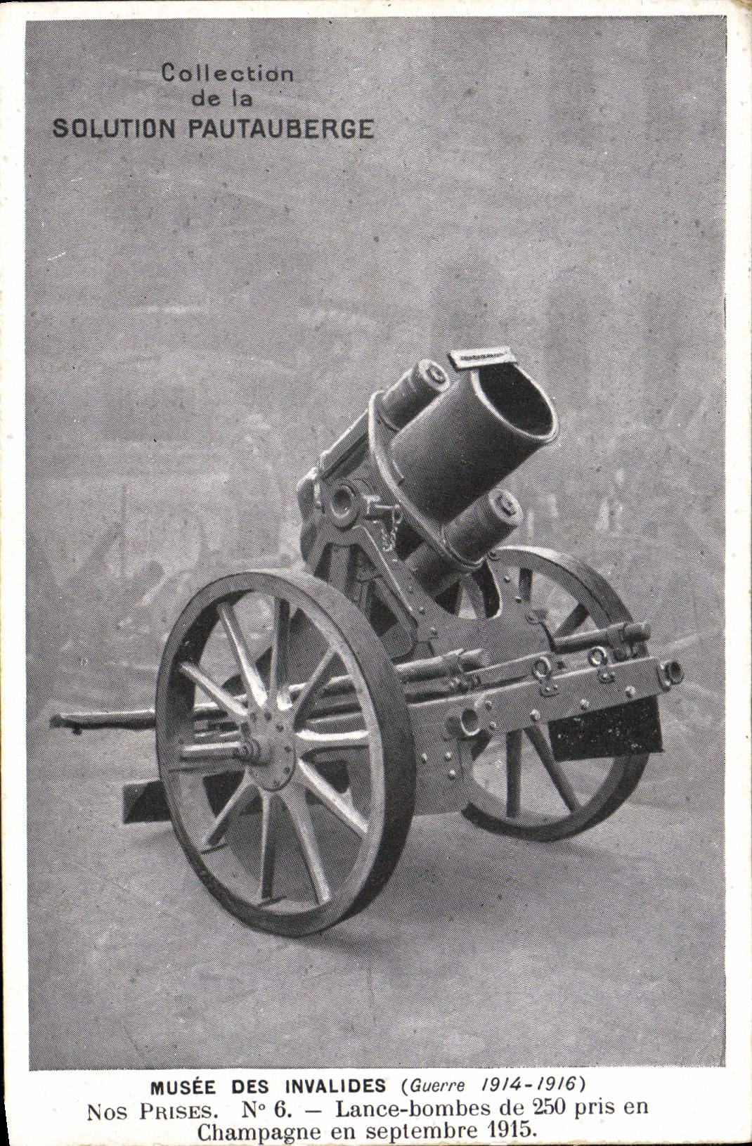 CPA Militaria Musee Des Invalides Lance Bombes de 250