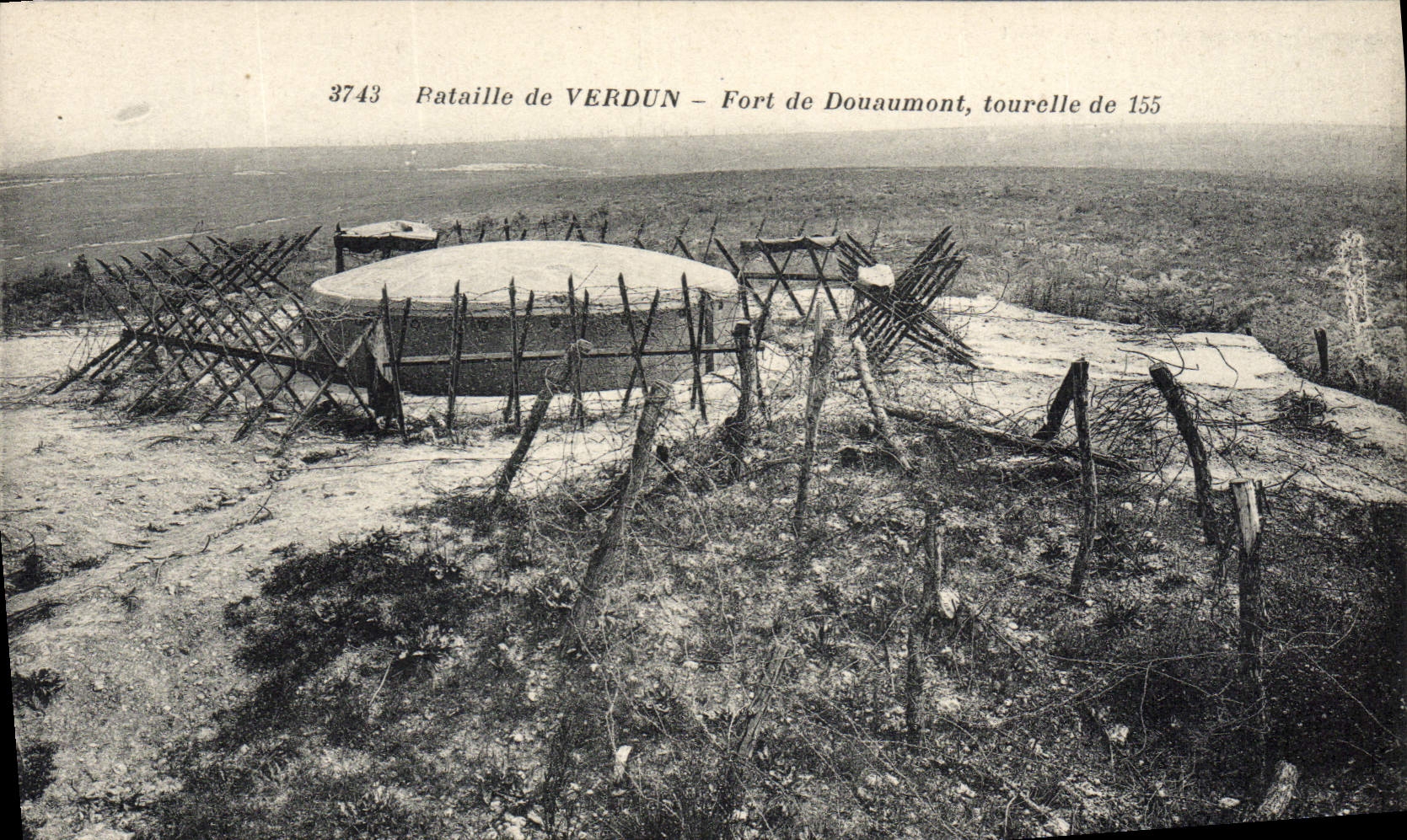 CPA Bataille De Verdun Fort De Douaumont tourelle de 155 Militaria